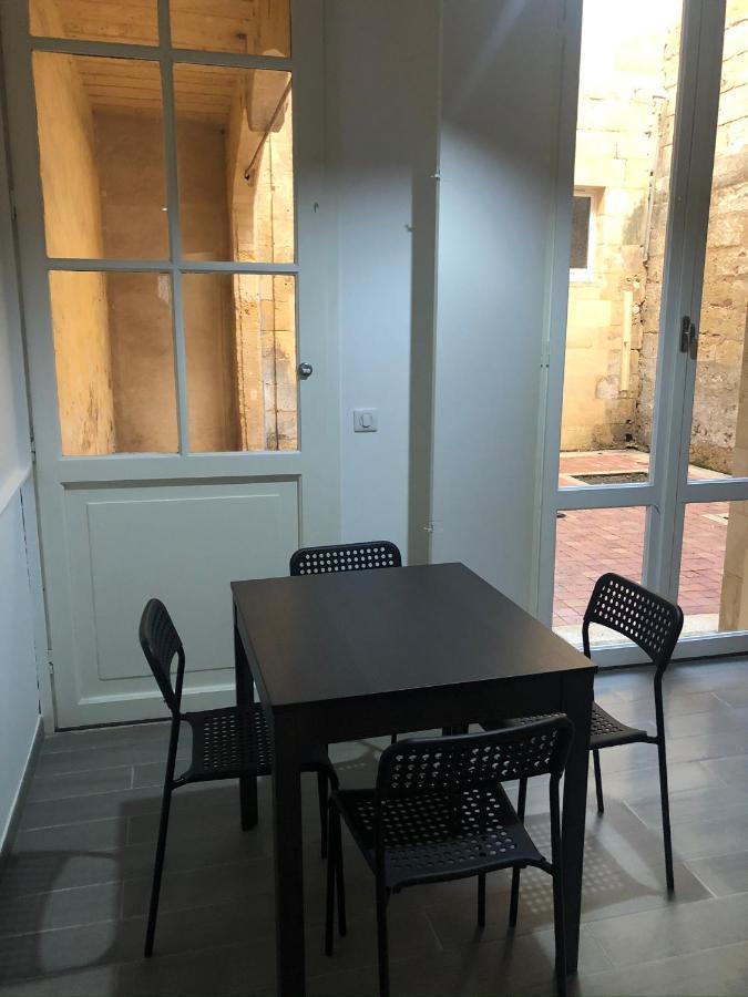 Studio Plein Coeur De Libourne Exterior foto